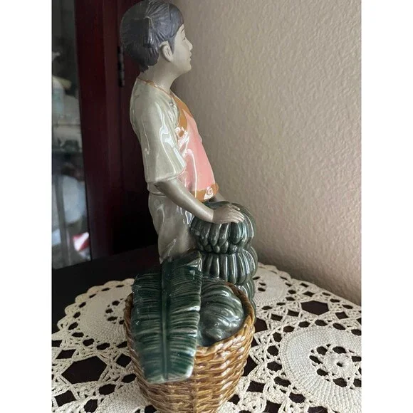 RARE Beautiful Chinese Wan Jiang Glazed Figurine Banana Harvest